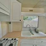 Caramany, A Proximite - Perchees - Mobil-homes - Emplacements Nus Pour Camping-cars, Tentes, Caravanes *
