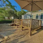 Caramany, A Proximite - Perchees - Mobil-homes - Emplacements Nus Pour Camping-cars, Tentes, Caravanes Kemp
