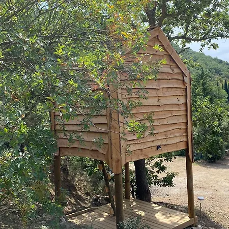 Caramany, à Proximité - Perchées - Mobil-homes - Emplacements Nus Pour Camping-cars, Tentes, Caravanes